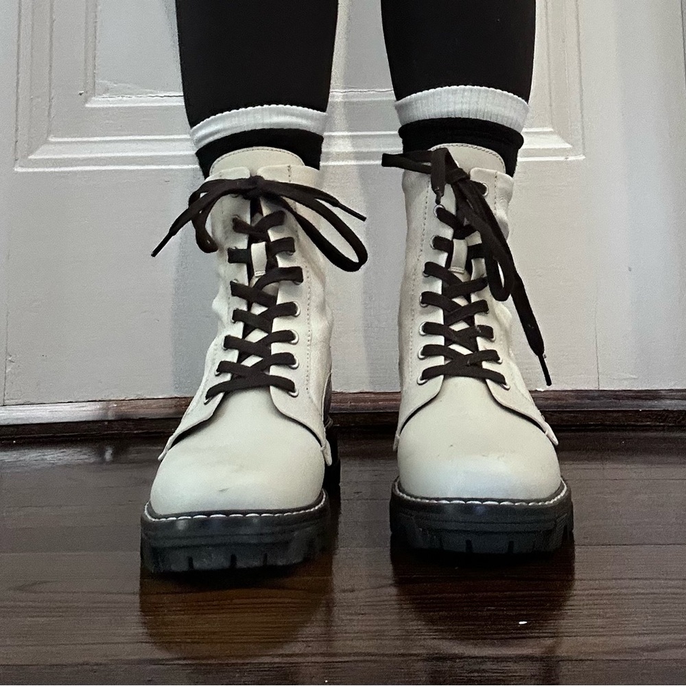 Rag and Bone Women's Cream Lace-Up Boots - Picture 5 of 7